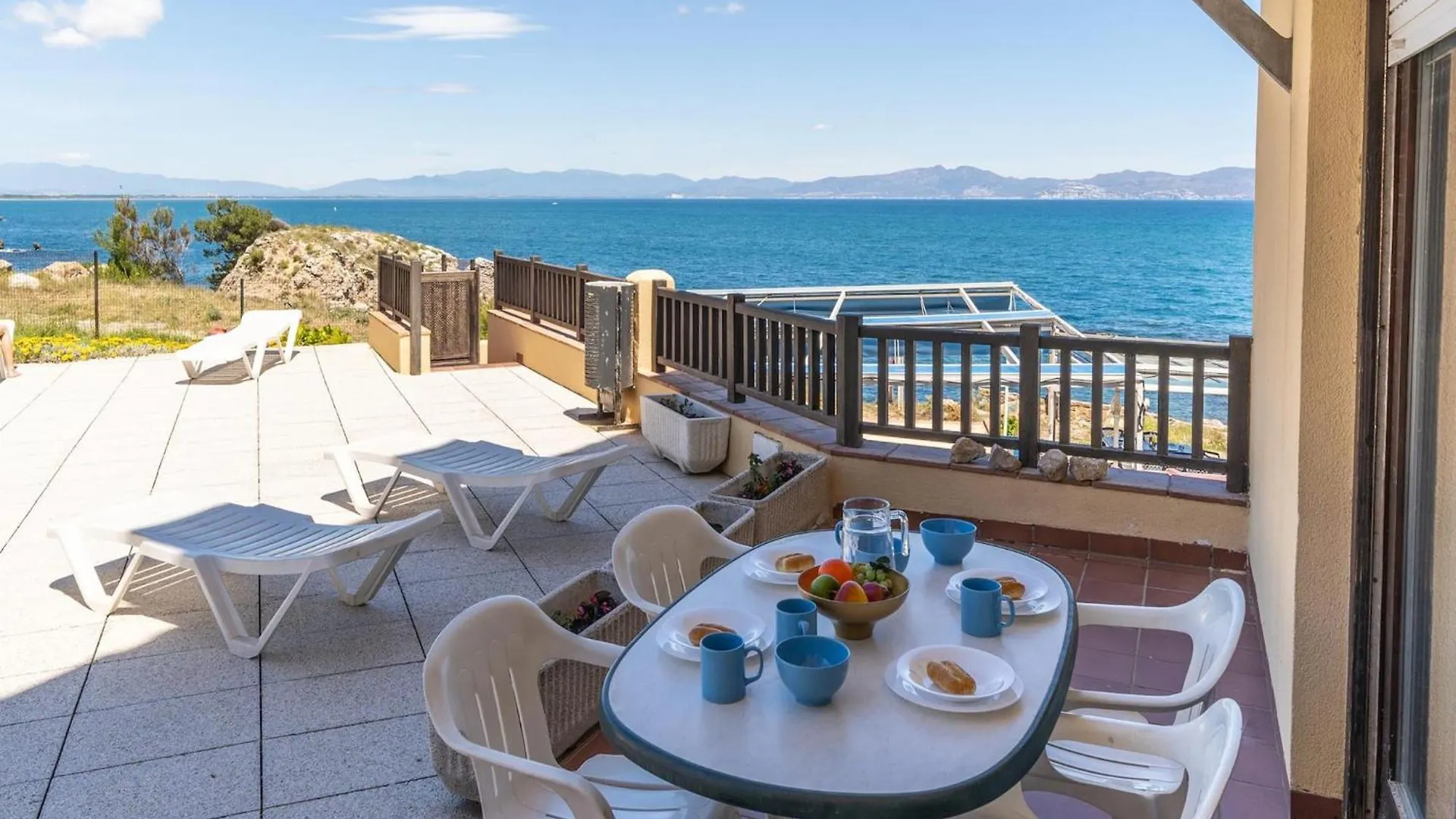 Apartment Near Illa Mateua Beach L'Escala